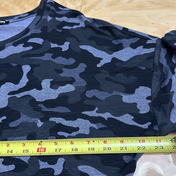 EXPRESS SUPER SOFT. SIZE SMALL LIKE NEW. - Picture 6 of 7